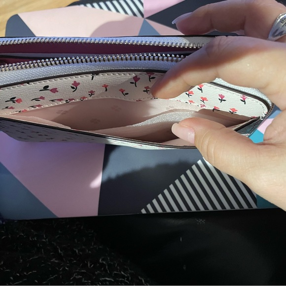 Kate Spade continental wallet - Picture 3 of 3